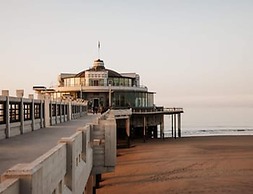 2BR Apartment With Terrace Near Beach