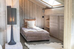 Exceptional 12P Chalet With Sauna and Jacuzzi