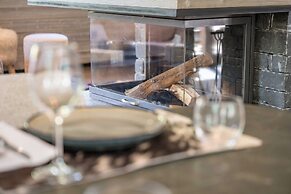 Exceptional 12P Chalet With Sauna and Jacuzzi