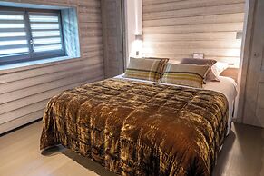 Exceptional 12P Chalet With Sauna and Jacuzzi