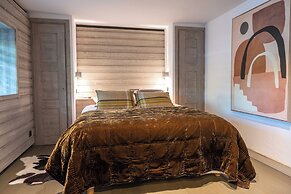 Exceptional 12P Chalet With Sauna and Jacuzzi