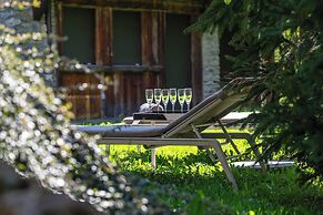 Exceptional 12P Chalet With Sauna and Jacuzzi