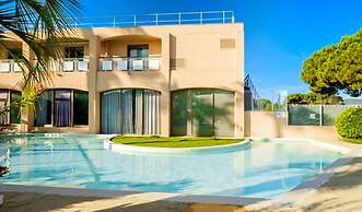 Smart Escape With Pool