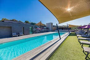 Lecci Apartment With Outdoor Pool