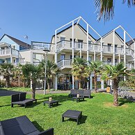 Coastal Chalet for 6 With Pool