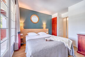 8-person Scenic Landes Forest Apartment