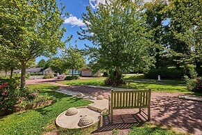 Branville Duplex With Garden and Pool