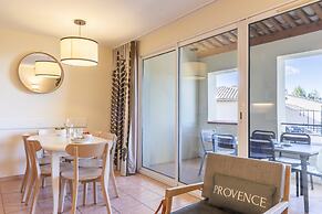 Holiday Stay With Sleeping Alcove