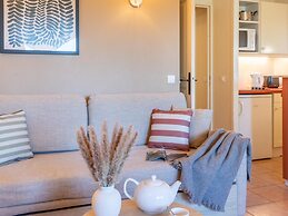 Holiday Stay With Sleeping Alcove