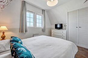 Houlgate Duplex for 8 With Spa
