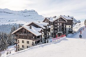 Mountain Side Stay With Sauna