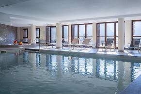 Mountain Side Stay With Sauna