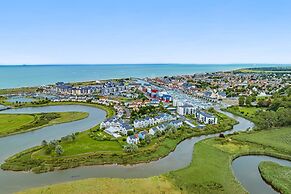 Courseulles Coastal Apartment for 4