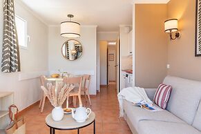 Stay With Private Outdoor Space