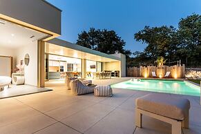 Villa Joy Pool Sauna River Escape