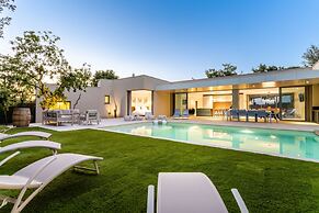 Villa Joy Pool Sauna River Escape