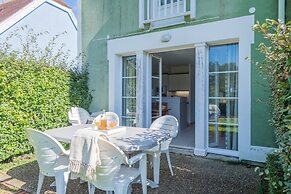 Retreat With Garden or Golf Views