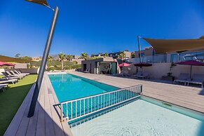 Lecci Villa With Outdoor Pools