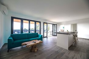 Lecci Villa With Outdoor Pools
