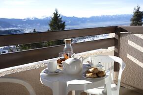 Stunning Pyrenees Apartment for 4