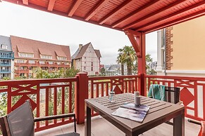 Deauville Duplex for 6 With Terrace