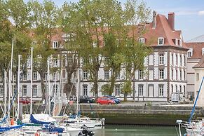 Deauville Duplex for 6 With Terrace