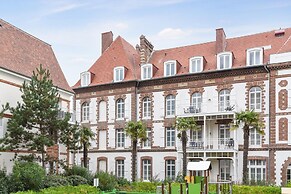 Deauville Duplex for 6 With Terrace