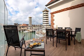 Deauville Duplex for 6 With Terrace