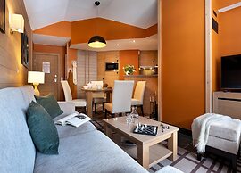 Retreat With Spa Access