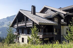Retreat With Spa Access