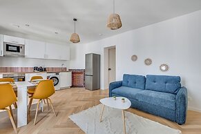 Modern Apartment - 1br/4p - 18 Arrd