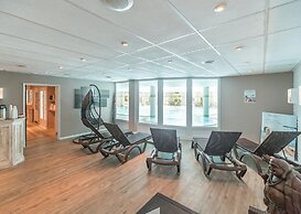 Stunning 4-person Sea View Haven