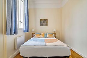 1bdr/2p Apt - Near Monceau et Arc de Triomphe
