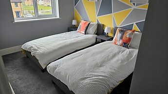 House Sleeps 8 With Wifi
