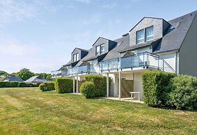 Scenic 6-person Duplex Retreat
