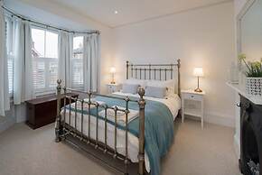 Firefly House Central Cowes