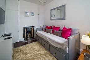 Firefly House Central Cowes