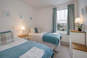 Firefly House Central Cowes