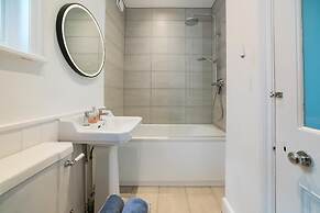 Firefly House Central Cowes