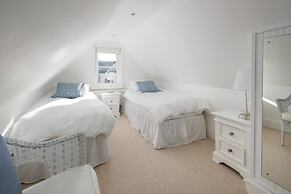 Firefly House Central Cowes