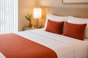 Lakeside Urban Suites