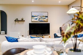 Modern 2BR Apartment Leeds Centre