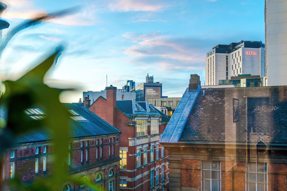 Modern 2BR Apartment Leeds Centre