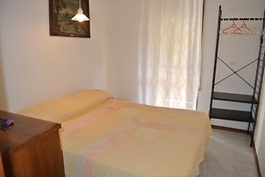 Beachside Flat With Balcony in a Great Area