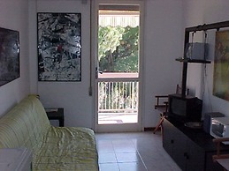 Beachside Flat With Balcony in a Great Area