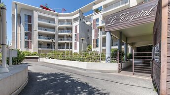 R Sidence Le Crystal St2s