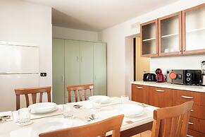 Lilium Gaeta Apartment by Mamo Florence