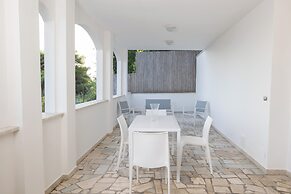 Lilium Gaeta Apartment by Mamo Florence