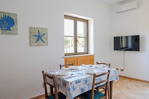 Lilium Ariana Apartment by Mamo Florence