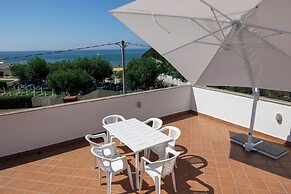 Lilium Ariana Apartment by Mamo Florence